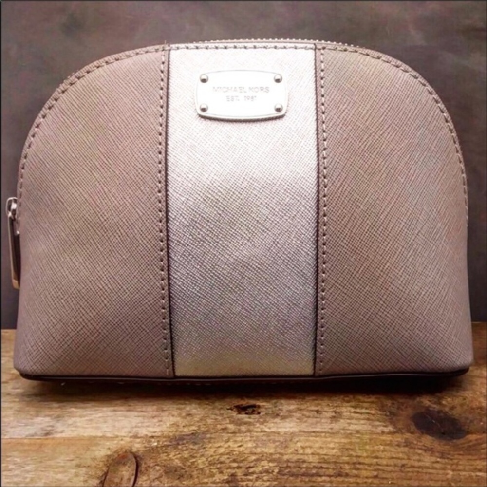 Michael Kors Met Center Stripe Travel Pouch - Picture 1 of 4